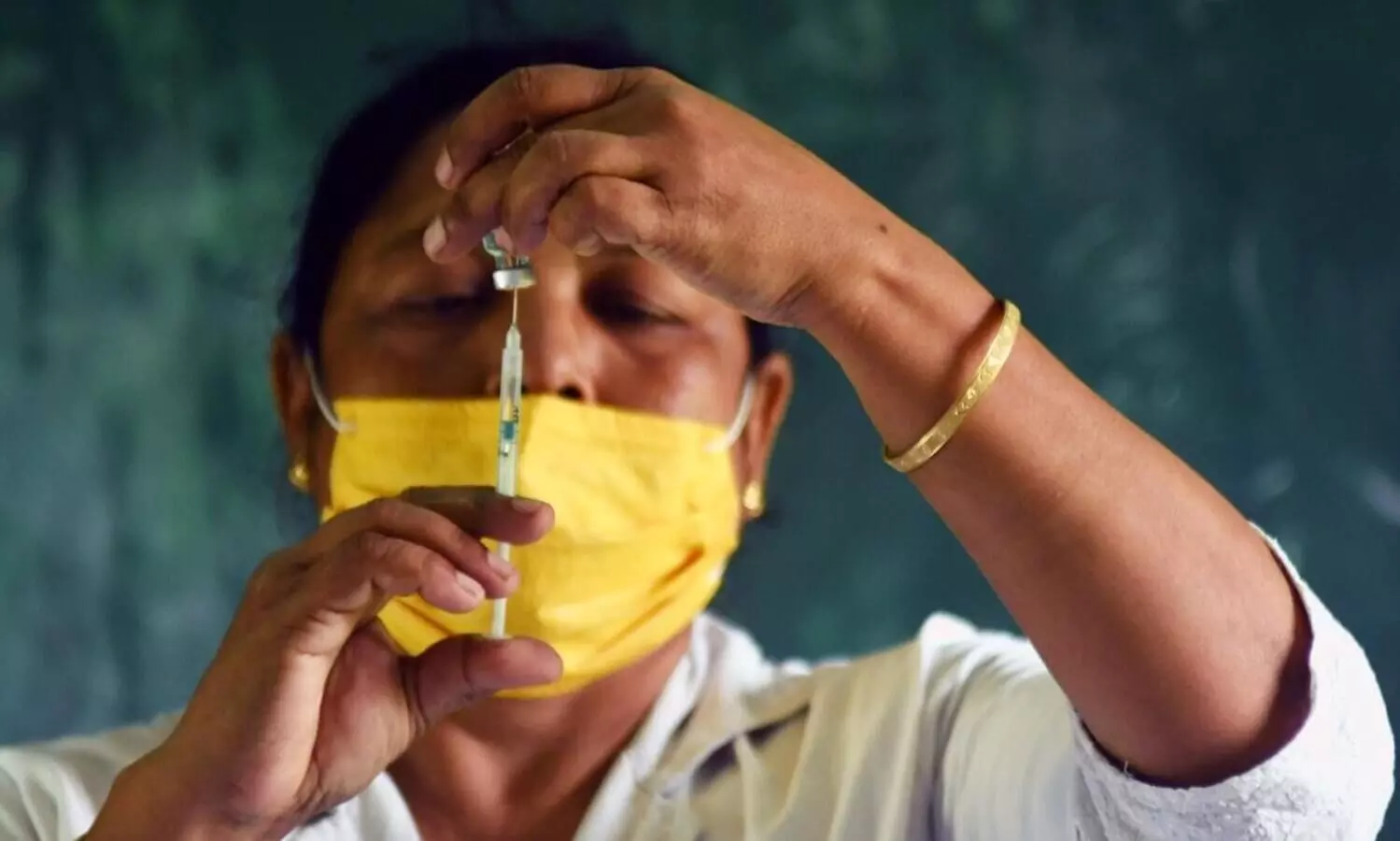 Over 1,700 doses of covid vaccine stolen from hospital in Haryana