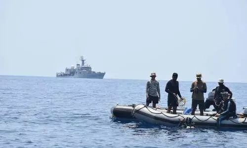 Indian Navy rescuers start searching for missing Indonesian sub