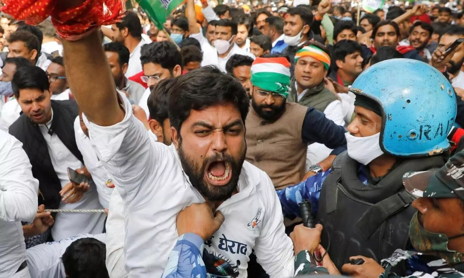 46 held in Gujarat for taking out procession to eradicate COVID-19