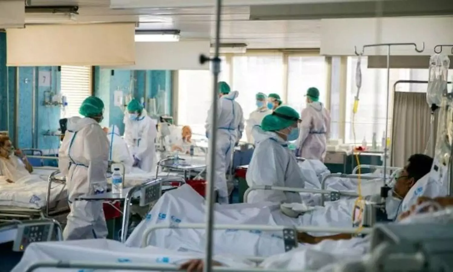 Cyclone Tauktae: Mumbai civic body moves 580 COVID-19 patients