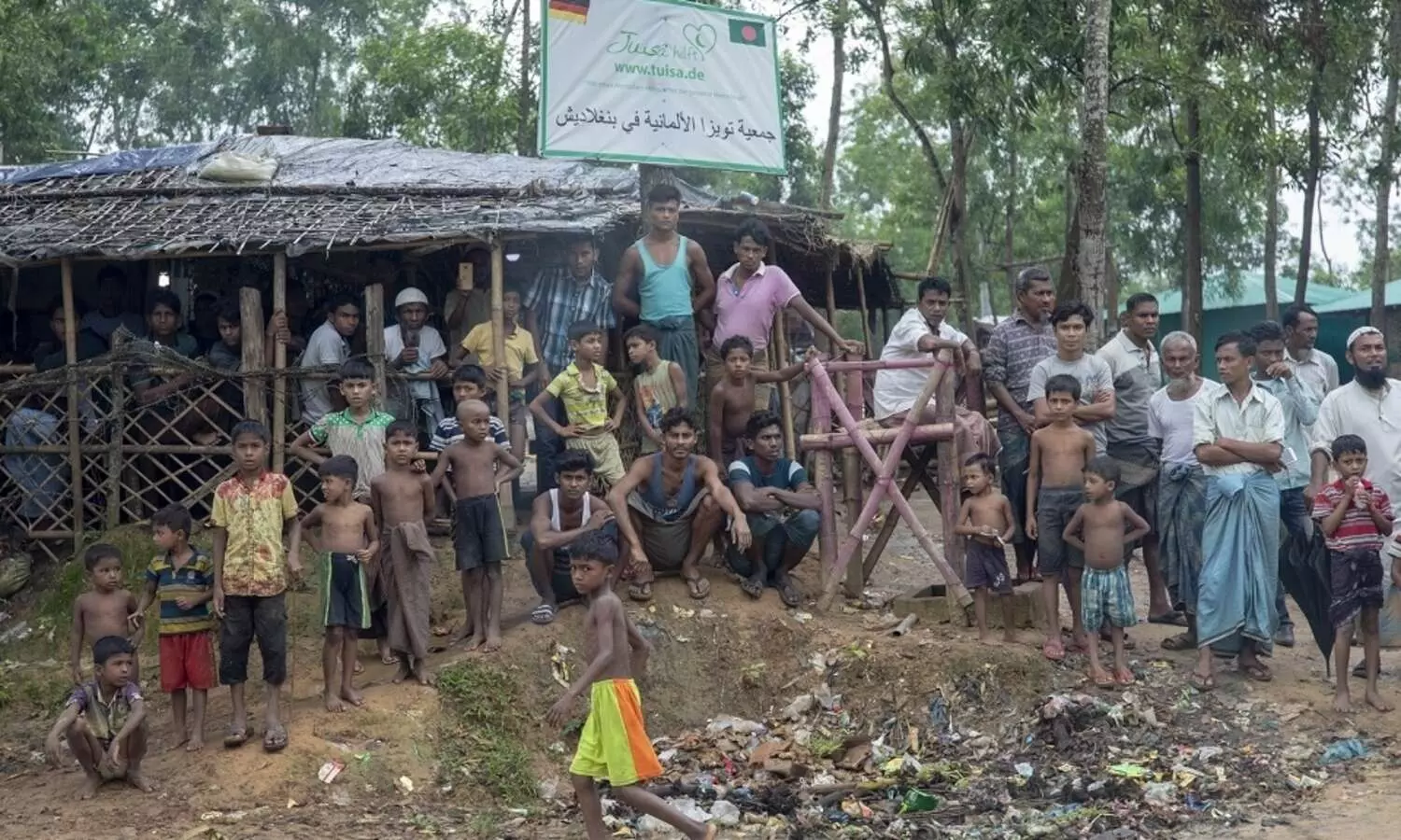 Bangladesh imposes lockdown on Rohingya camps