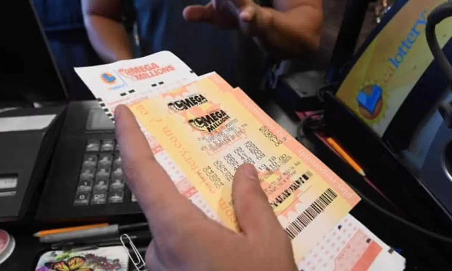 Indian-origin family in US returns USD 1 million discarded ticket to winner, wins hearts for honesty