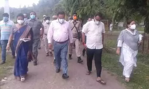 Health Minister Keshab Mahanta reviews Covid situation in Amsoi tea garden