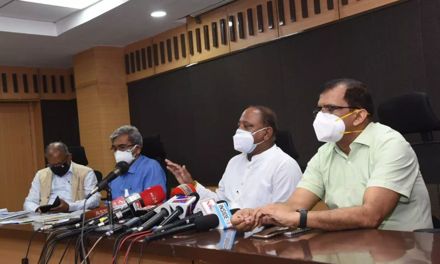 Autopsy, other findings show lightning killed 18 elephants in Assam: Minister