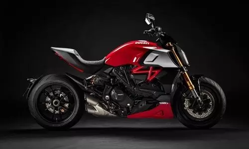 Ducati launches BS6 Panigale V4, Diavel 1260 in India