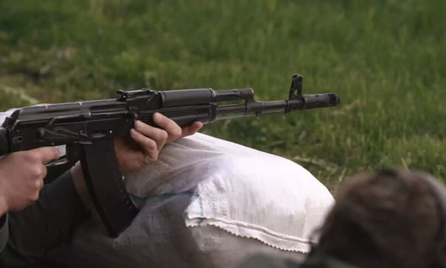 Two cops, many civilians killed as militants open fire in Sopore town in J-K