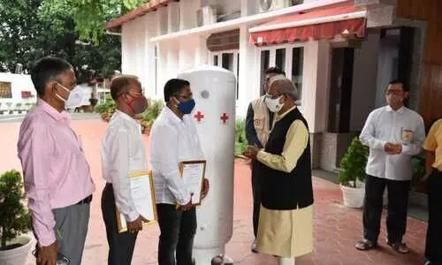 Governor hands over oxygen generators to Indian Red Cross Hospitals