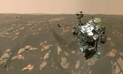 NASAs self-driving Mars Rover begins search for signs of ancient life