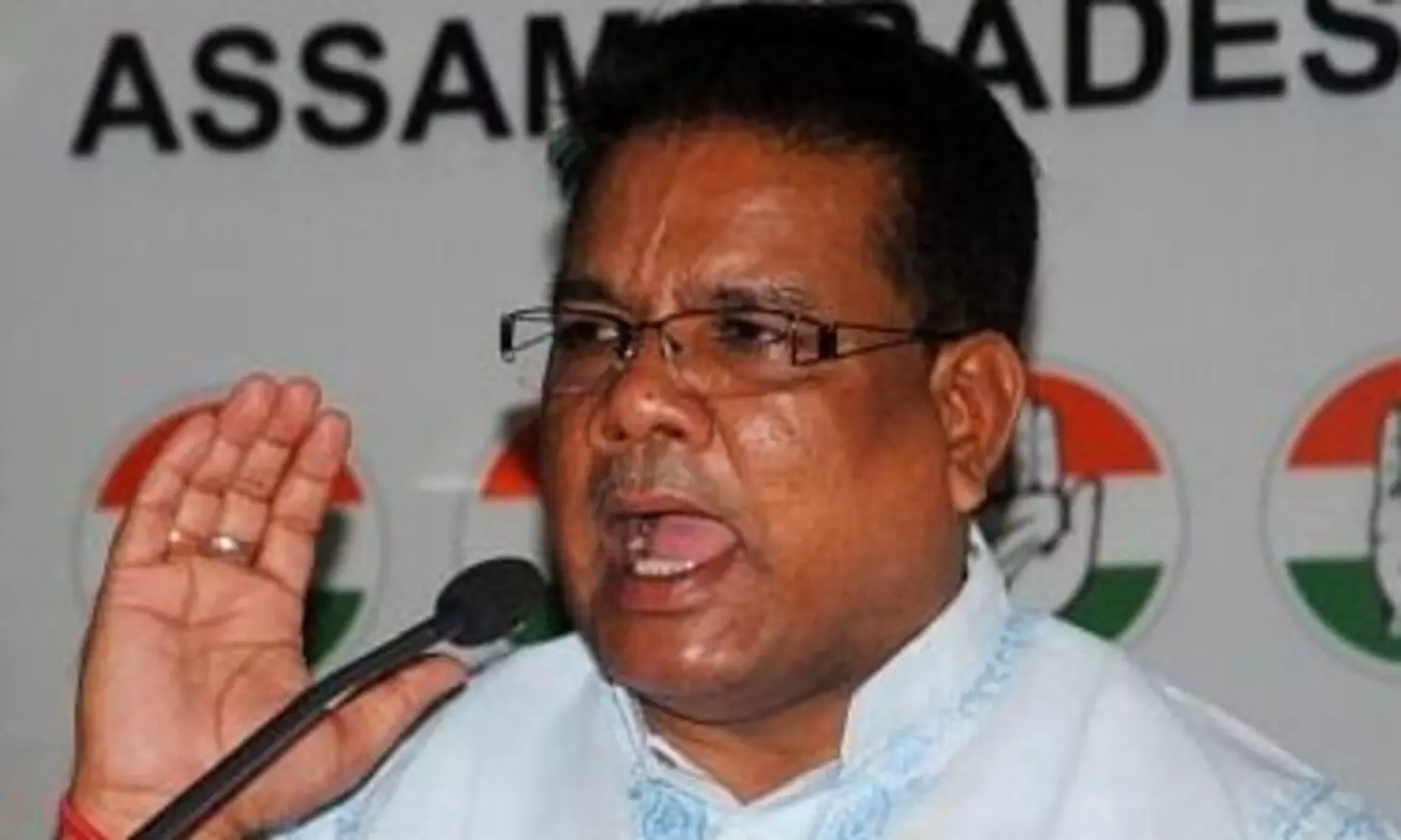 Cong to Assam CM: Why silent on cow smuggling, drug menace in last 5 yrs