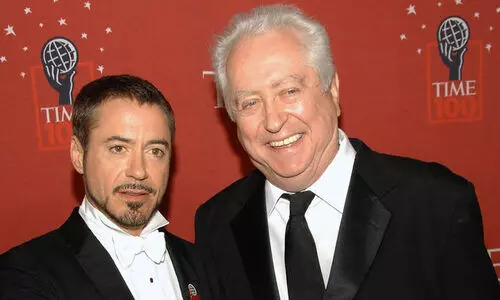 Robert Downey Sr, veteran filmmaker and father of Robert Downey Jr, dies at 85