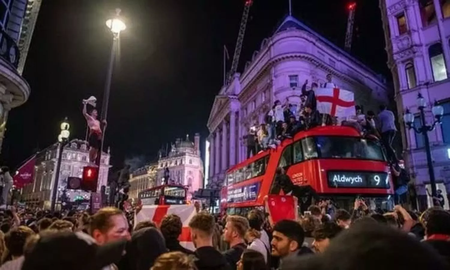 Fans break into scuffle after Euro 2020 final