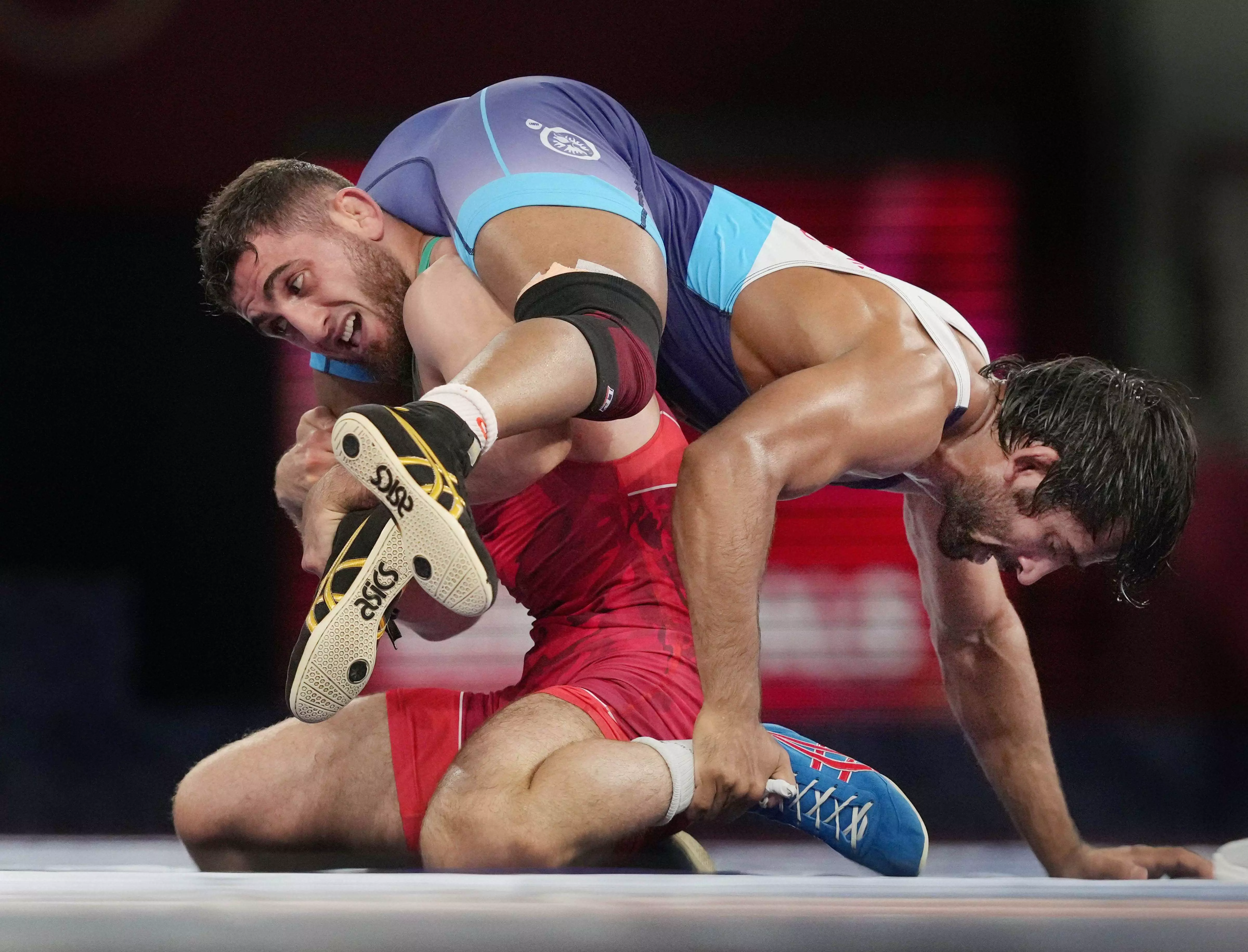 Olympics: Bajrang loses in semis; to fight for bronze medal Olympics: Bajrang loses in semis; to fight for bronze medal