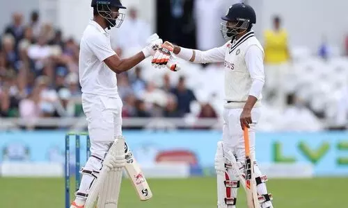 1st Test: Rahul, Jadeja take India past England total