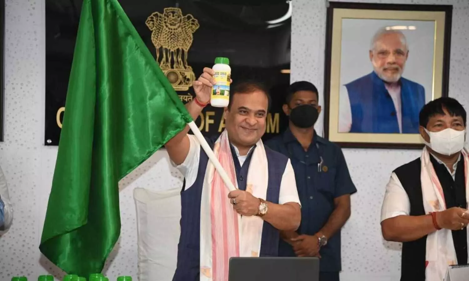 Himanta Biswa Sarma flags off  IFFCOs first consignment of nano urea for Assam