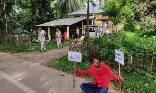 Lovers dharna in Hailakandi