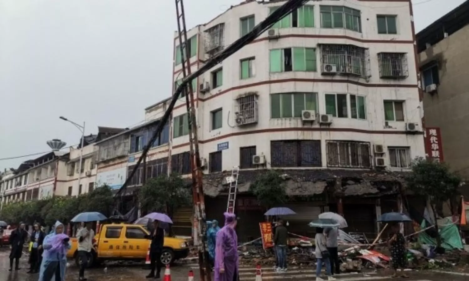 3 dead, 60 injured in 6.0-magnitude China earthquake