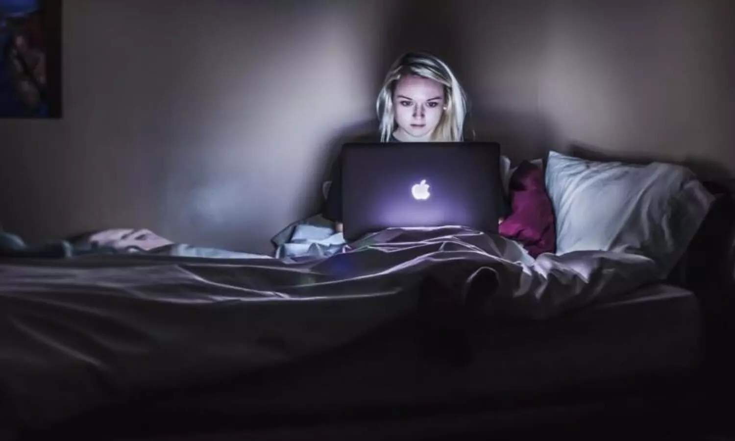 1 in 2 South Asians concerned about the damage smartphones causes to wellbeing