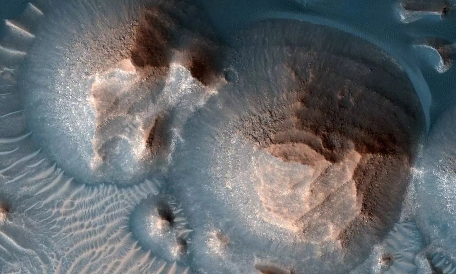 Thousands of massive, ancient volcanic eruptions on Mars: NASA