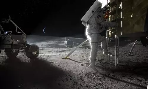 SpaceX, Blue Origin to make Moon lander design for NASA