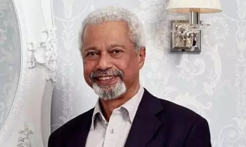 Tanzanian Abdulrazak Gurnah awarded Nobel literature prize