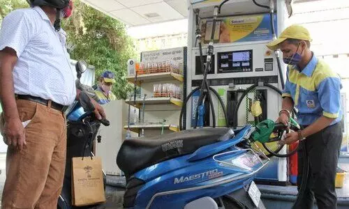 Fuel prices hiked again by 35 paise/ltr for 5th consecutive day