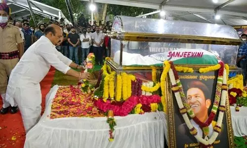 Ktaka CM Bommais final goodbye to Puneeth Rajkumar