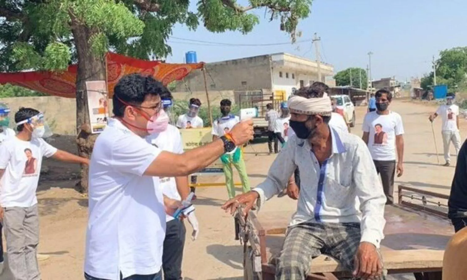 India records 11,850 new coronavirus infections, 555 fatalities