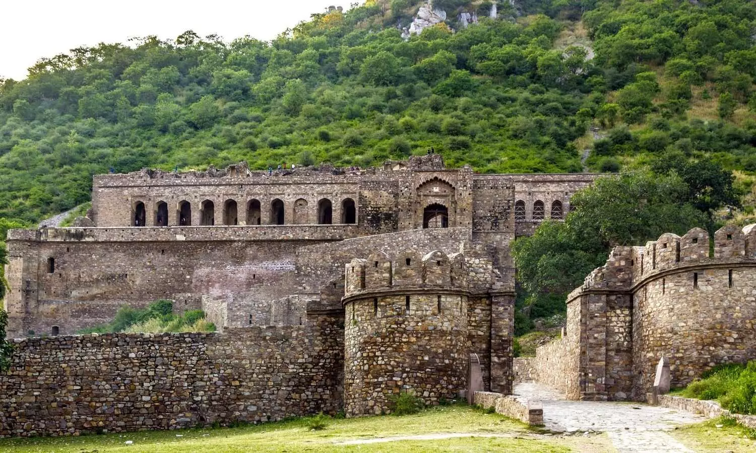 5 extreme destinations for the brave-hearted traveller