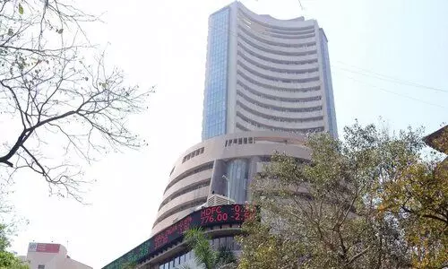 Equity indices extend losses: RIL, SBI in red