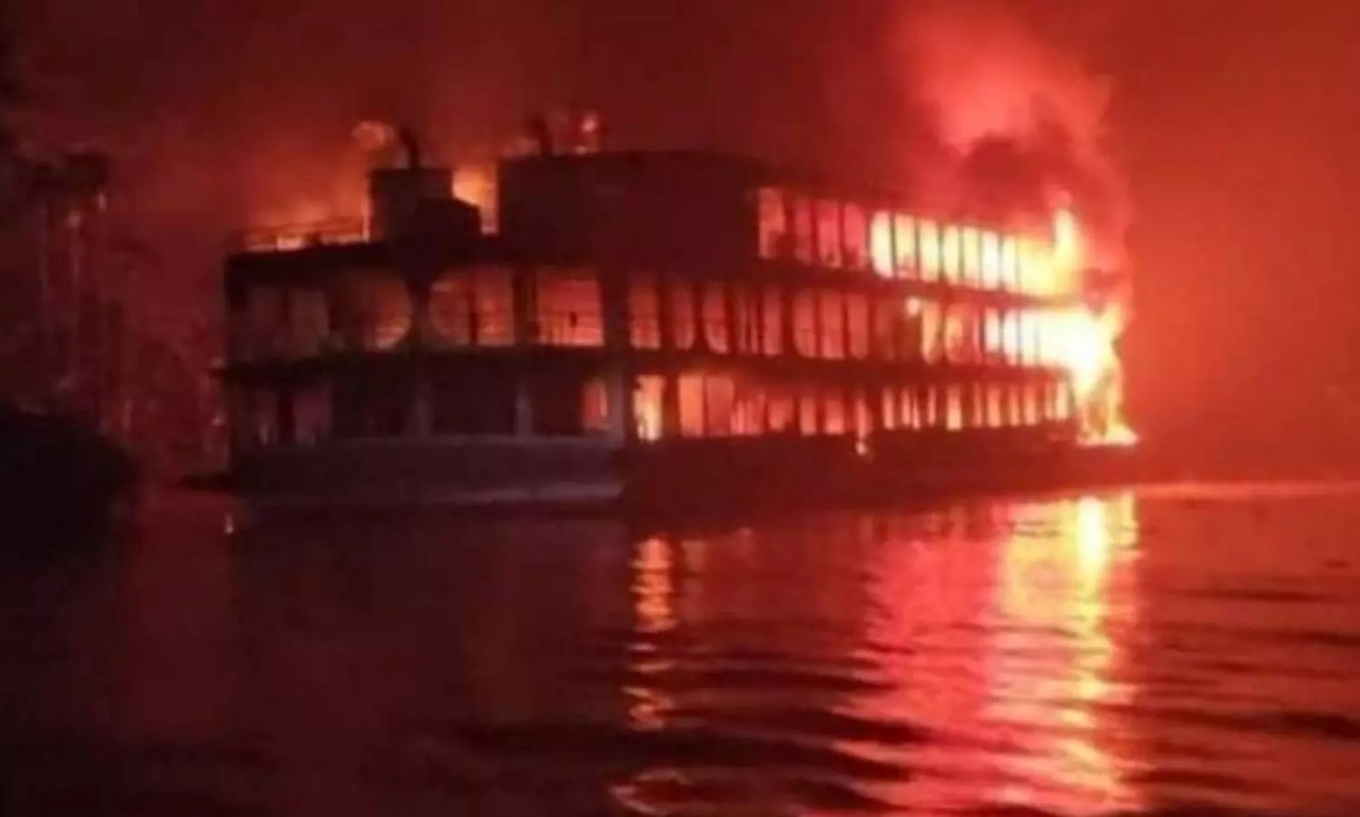 30 killed in Bangladesh ferry blaze