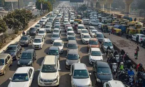 Minimum 6 airbags to be made mandatory in vehicles carrying up to 8 passengers from Oct: MoRTH