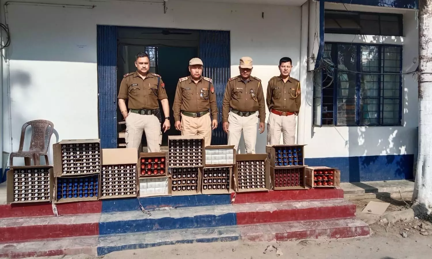 Assam: Foreign liquor worth over Rs 30,000 seized in Chaparmukh