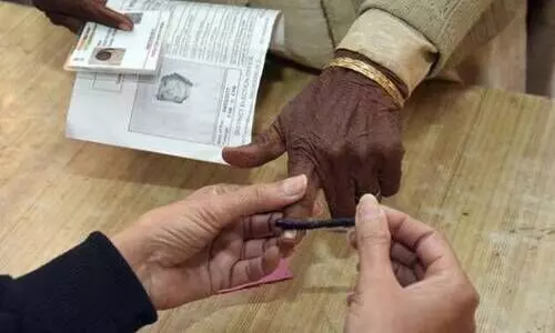 105-year-old man fulfils last wish to vote at Panchayat Polls in Jharkhand