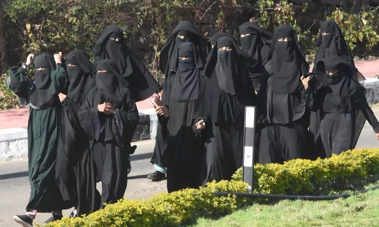 Y-category security for Ktaka HC judges who gave Hijab verdict