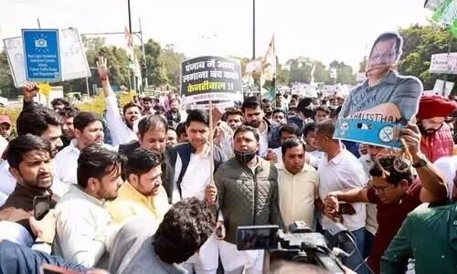 Youth Cong protests near Kejriwal residence over allegation of connection with Punjab separatist