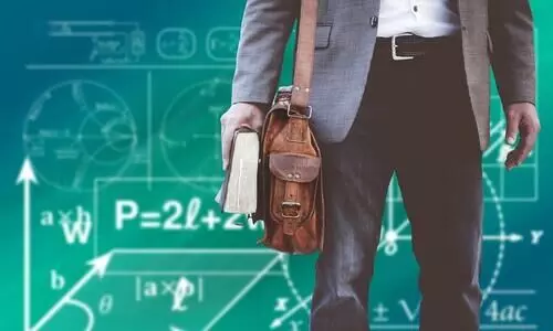 Experts with no PhD, NET can teach in Central Universities: UGC