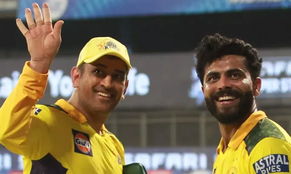 Dhoni hands over CSK captaincy to Jadeja ahead of IPL 2022