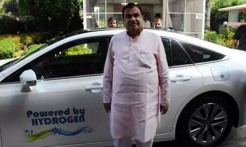 Gadkari reaches Parliament in hydrogen-powered car