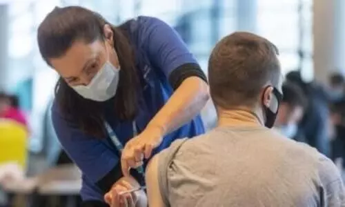 Booster dose cuts Omicron infection three days earlier than Delta: Lancet