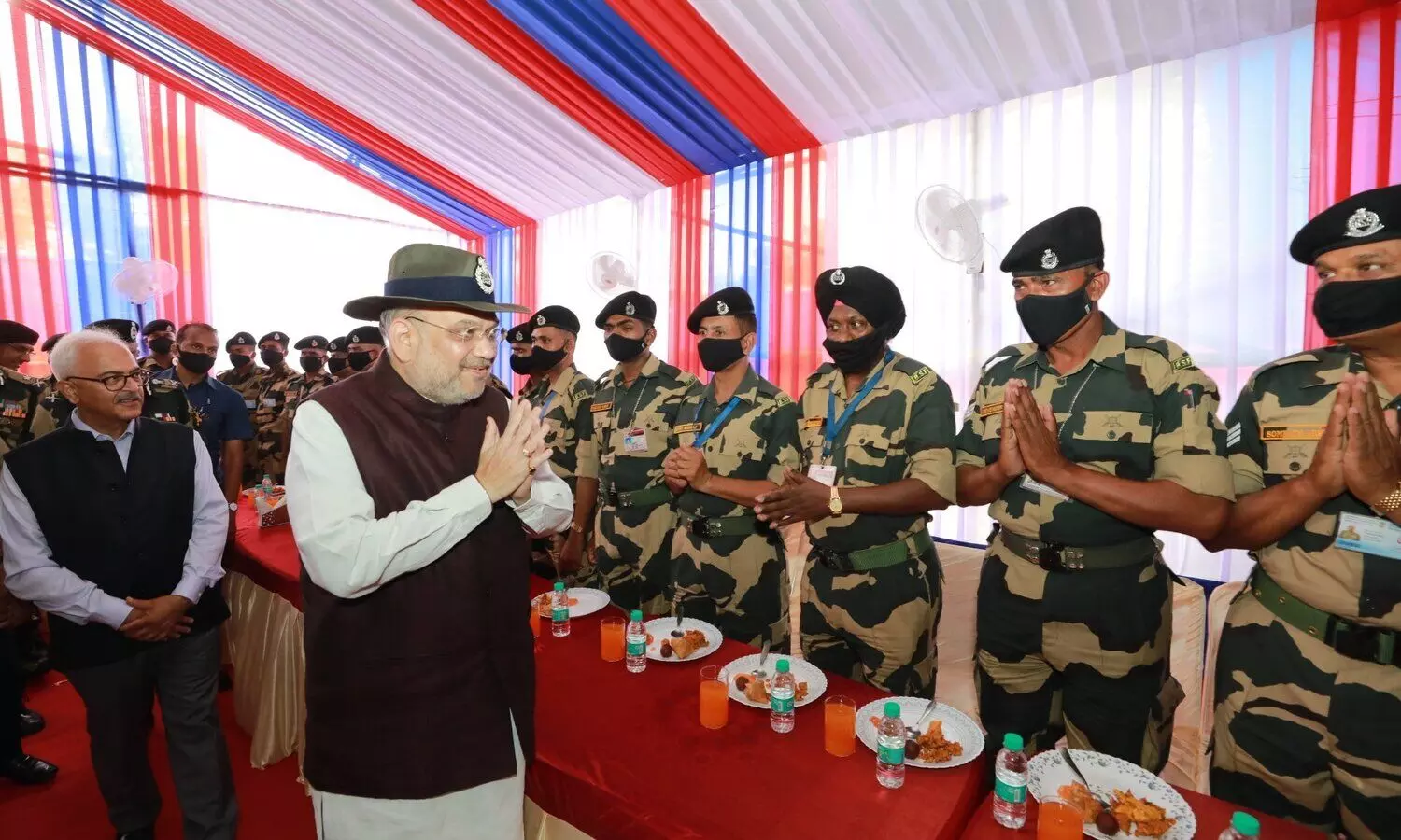 Centre striving to ensure development of border areas: Shah