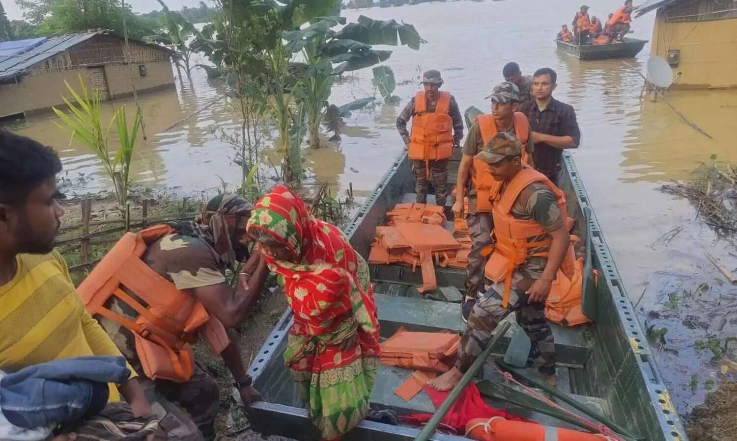 Indian Army rescues over 1500 people from flood-hit Raha, Kampur