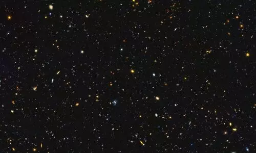 Astronomers find supermassive black holes inside dying galaxies