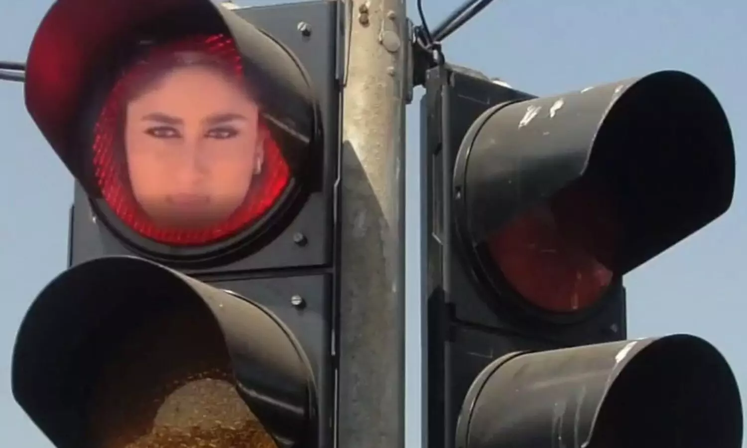 Delhi Police turn to Kareenas Poo role to warn about jumping red lights