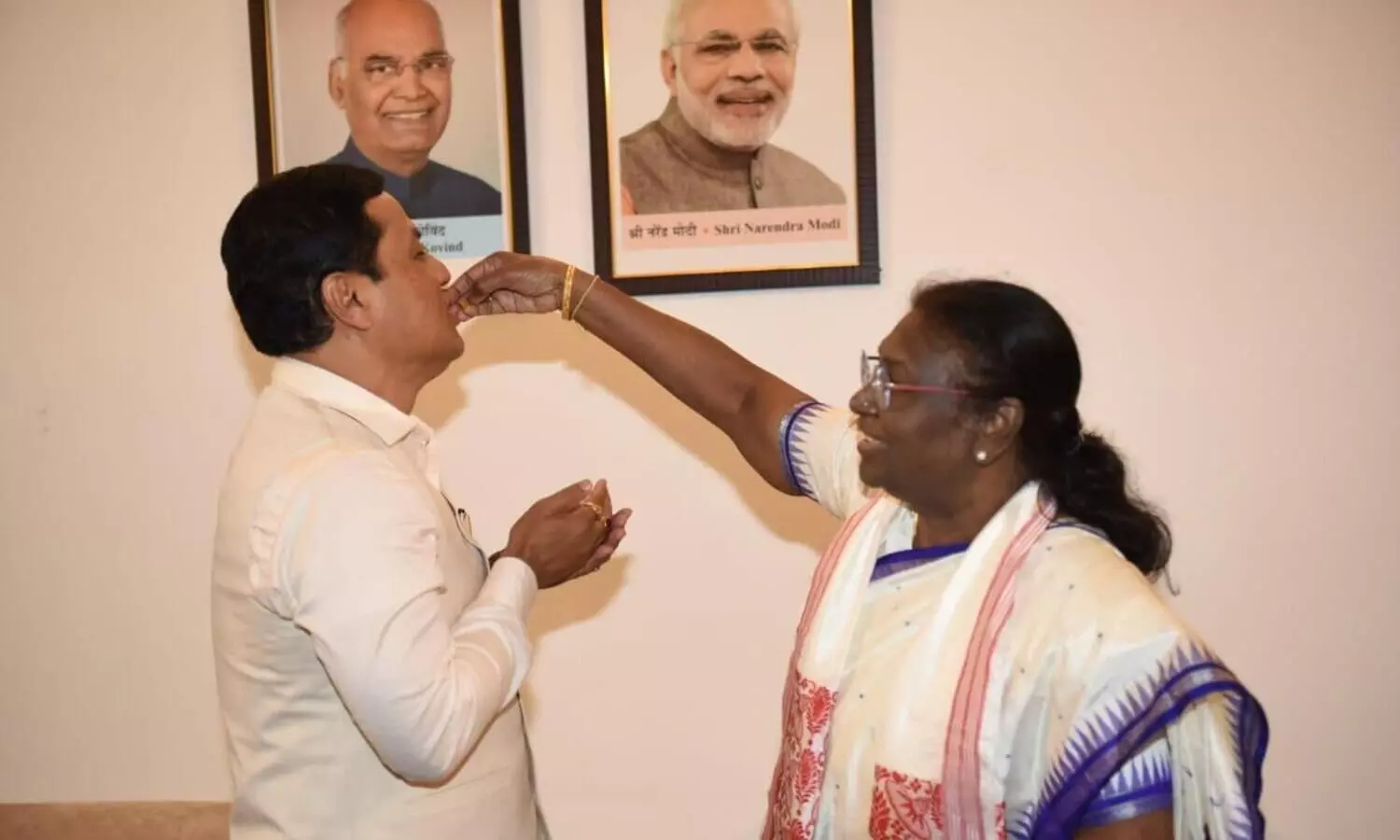 Union Minister Sarbananda Sonowal congratulates President elect Droupadi Murmu