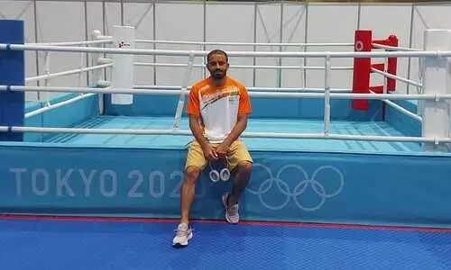 Boxers Amit Panghal, Nitu strike gold