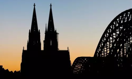 Lights go out at German cathedral to save energy