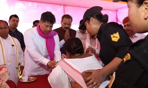 Assam Govt distributes ex gratia to Manipur landslide victims in Morigaon