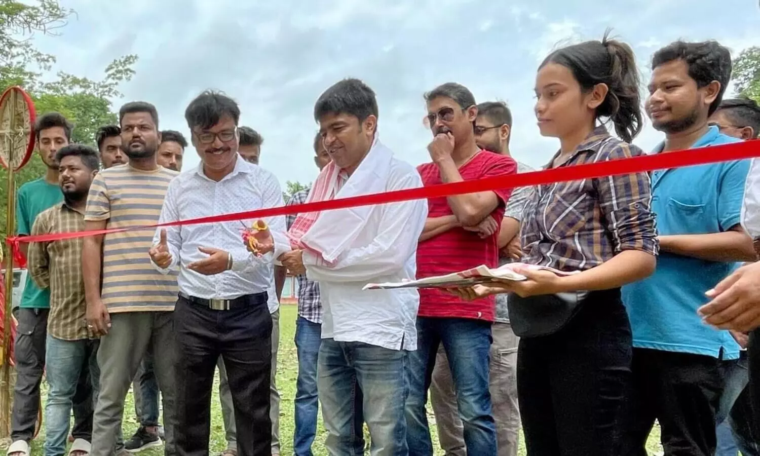 Outdoor photography exhibition drew art lovers in Mangaldai