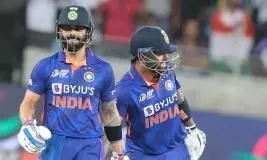 Asia Cup: Kohli hails Suryakumar Yadav for special knock against Hong Kong Asia Cup: Kohli hails Suryakumar Yadav for special knock against Hong Kong