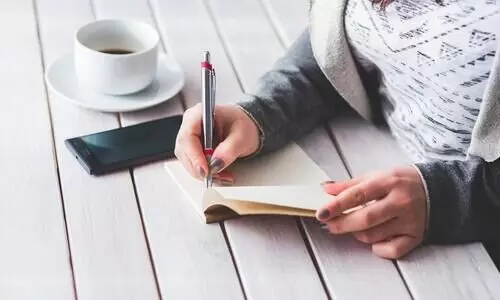 How can a student apply for scholarship in National scholarships portal?